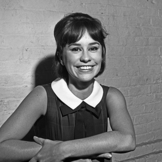 Astrud Gilberto Image