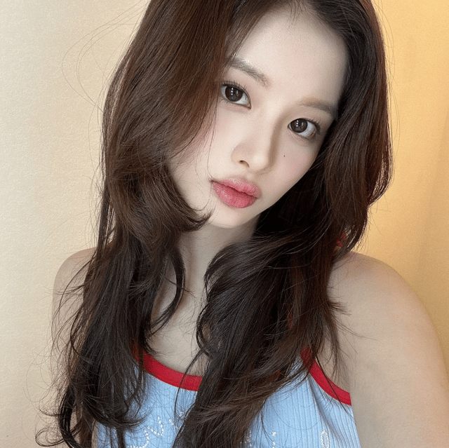 Sullyoon Image