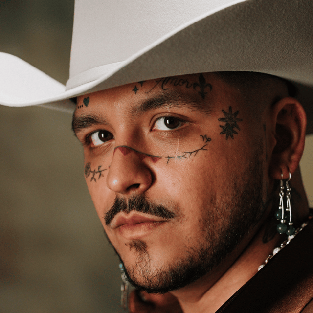 Christian Nodal Image