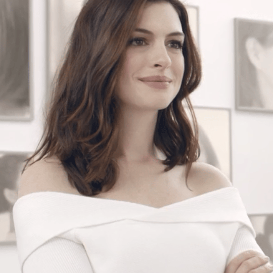 Anne Hathaway (Model) Image