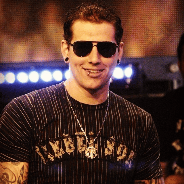 M Shadows 2005 Image