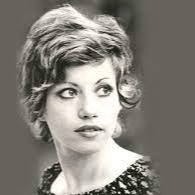 Young Chava Alberstein חוה אלברשטיין הצעירה Image