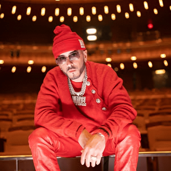 Yandel Image