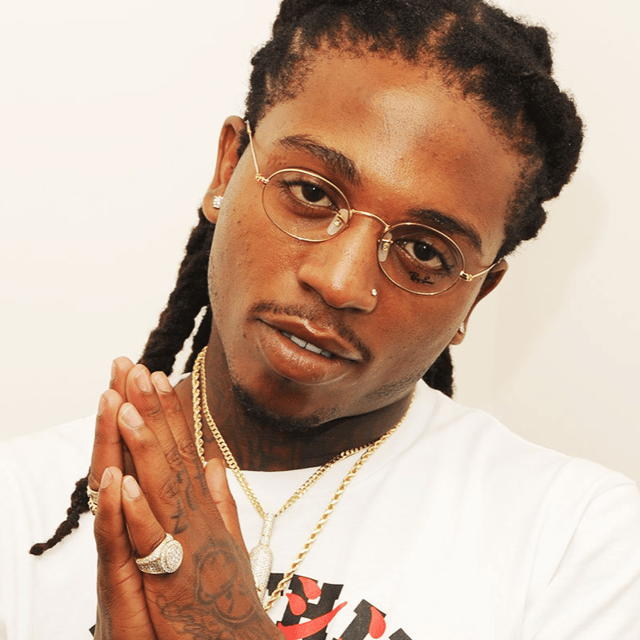 Jac Quees Model Image