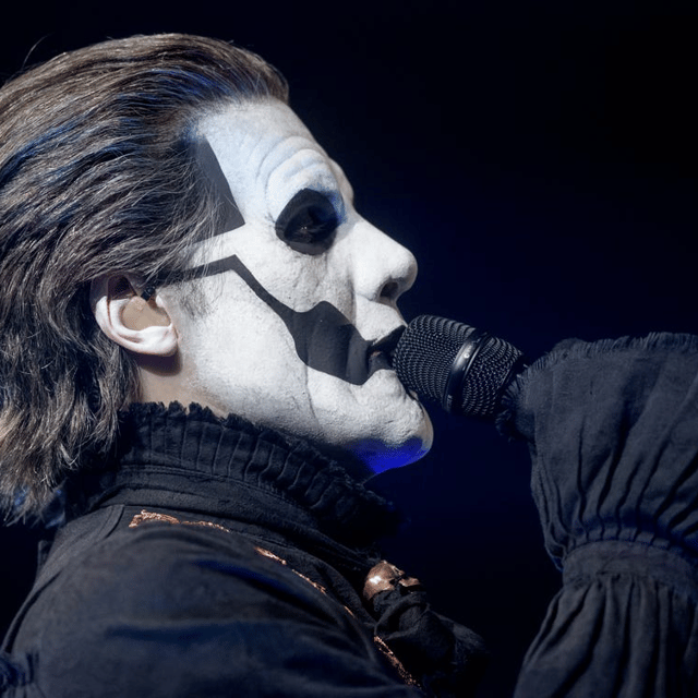 G back up vocals Image
