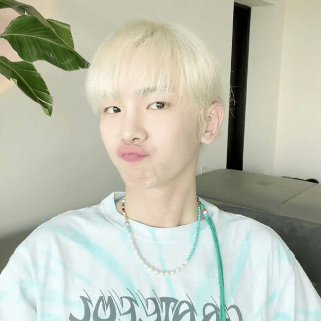 Cosmicstardust profile picture