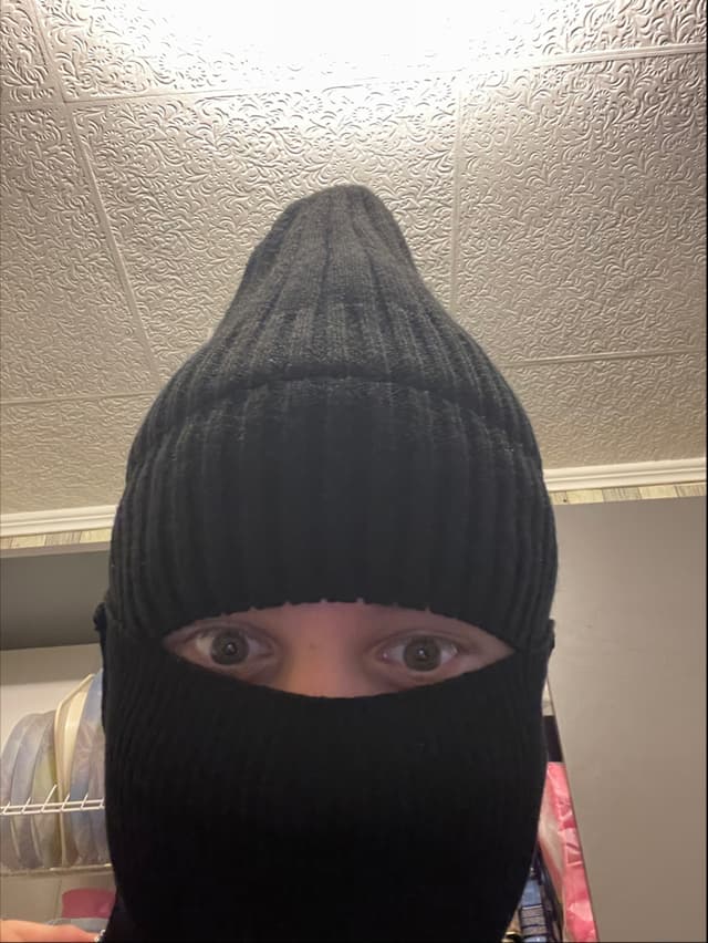 holyss profile picture