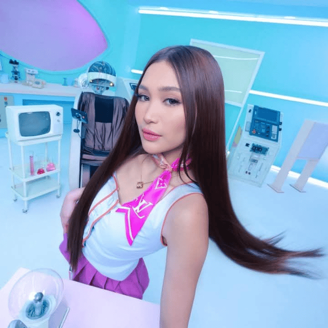 Jhoanna (Bini)  AI Voice