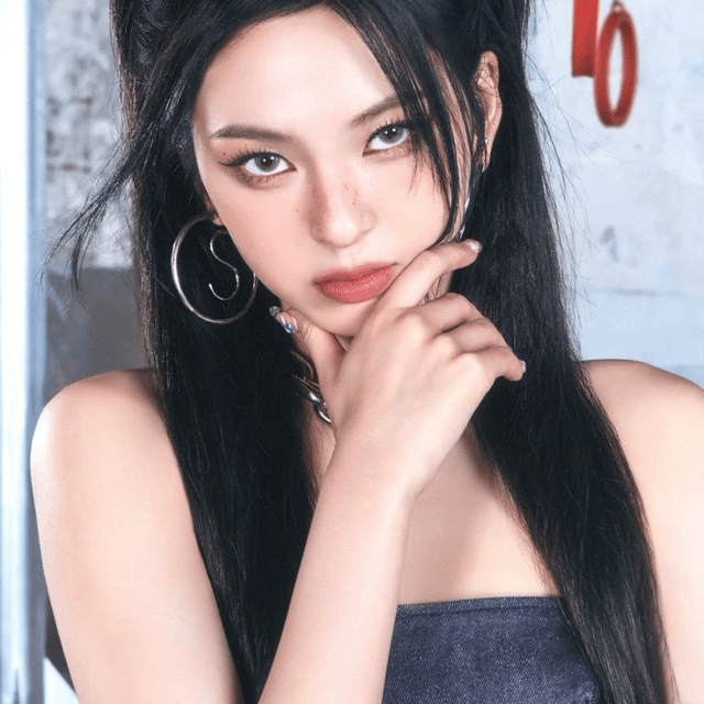 CHIQUITA - BABYMONSTER -- Image