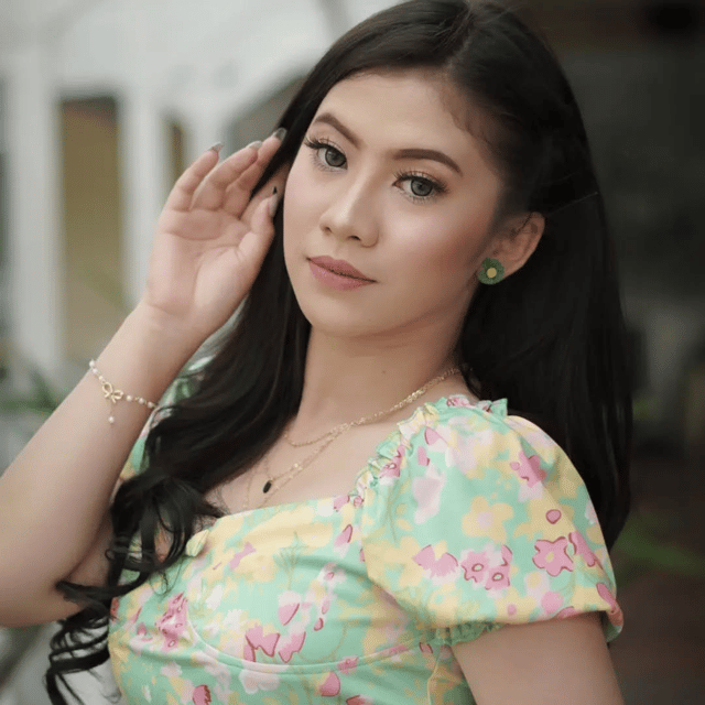 Asti Rizkita AI Voice