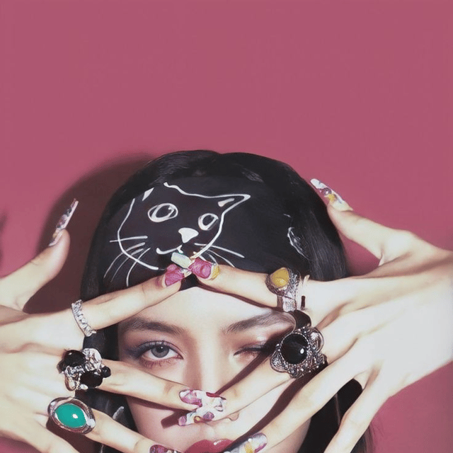 Lisa Queen AI Voice