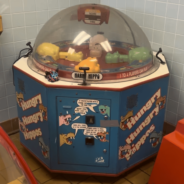 AI hungry hungry hippos arcade (arcade game by ice) Image