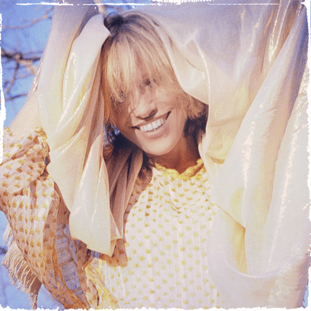 Carly Simon (2000s) AI Voice