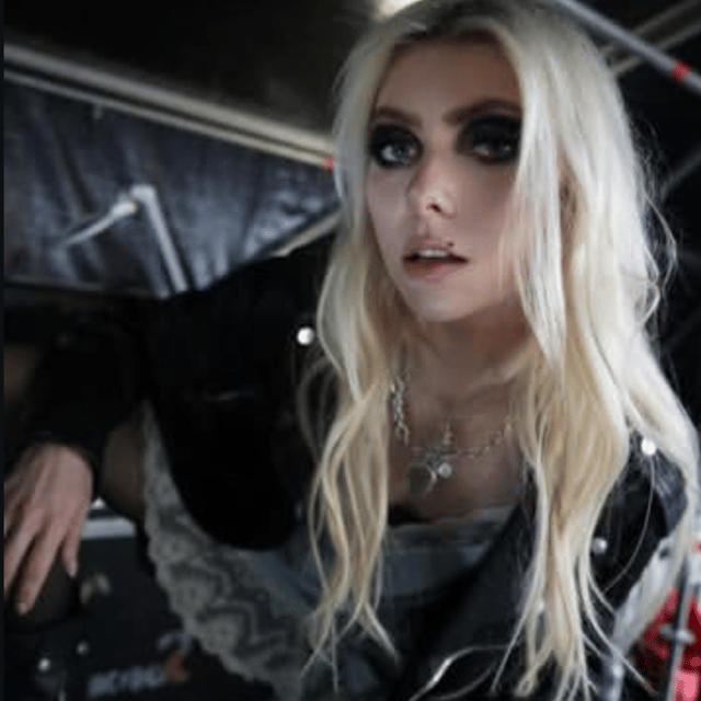 Taylor Momsen  AI Voice