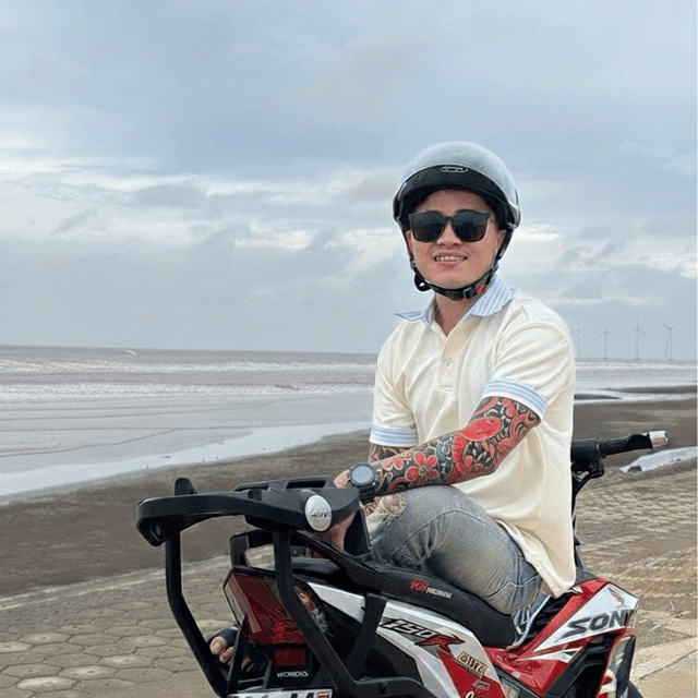 Hồng Hát Thu  AI Voice