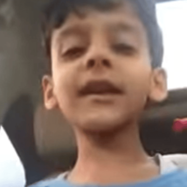 مؤيد مهدي (وهو صغير) AI Voice