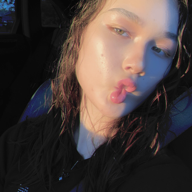 Sofia Chwe 💭 AI Voice