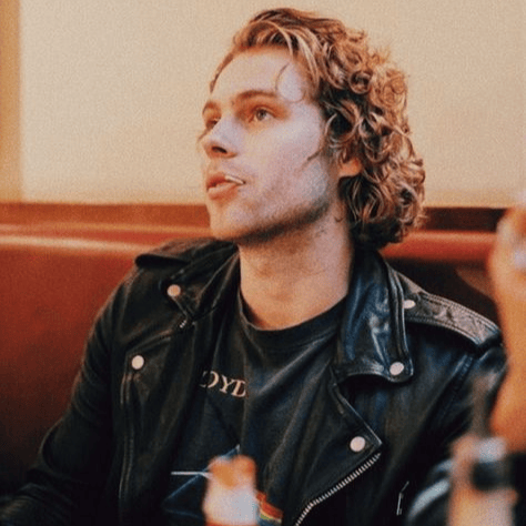 Luke Hemmings (Youngblood Era 2018)  AI Voice