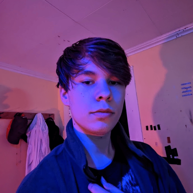 Ashton 2025 v4 AI Voice