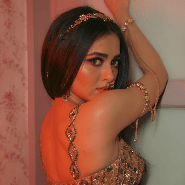 Pratha 🇮🇳🇻🇳(Tejasswi Prakash)  AI Voice