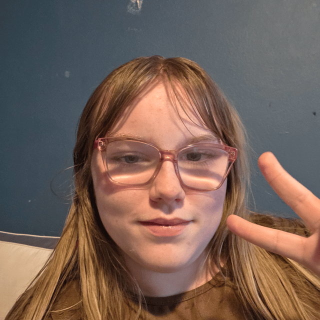 Leyna G (better/clean) AI Voice