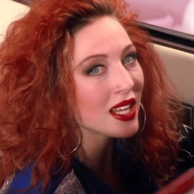 VICKI PERKS [FUZZBOX] AI Voice