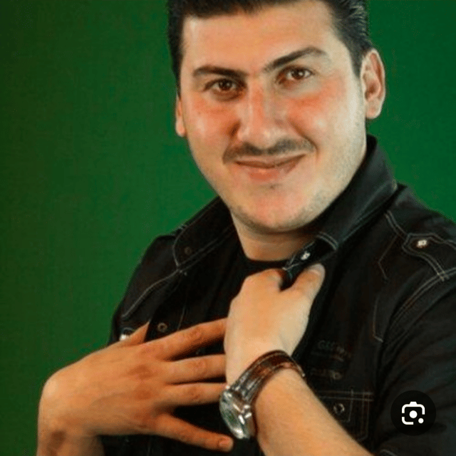 مصطفى العزاوي من قناة طيور الجنة  AI Voice