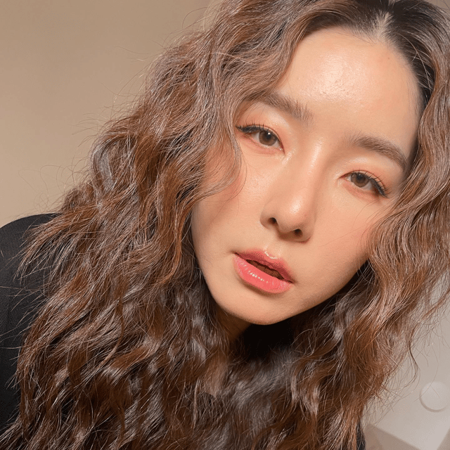 Seo Ji-Yeon (Korean Singer/Actress) AI Voice