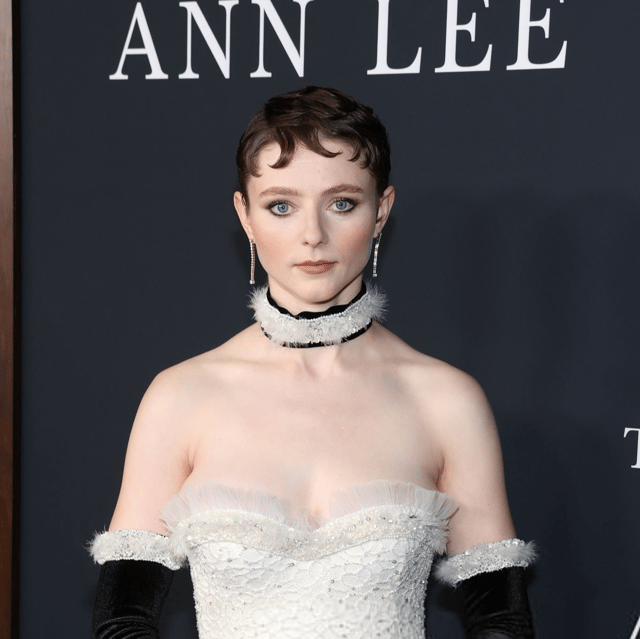 thomasinmckenzie (voz fluida) AI Voice