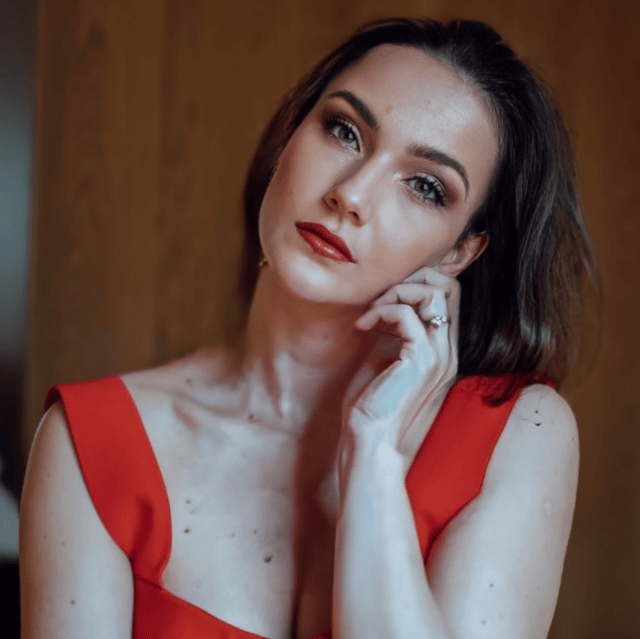 Tanja Ravljen AI Voice